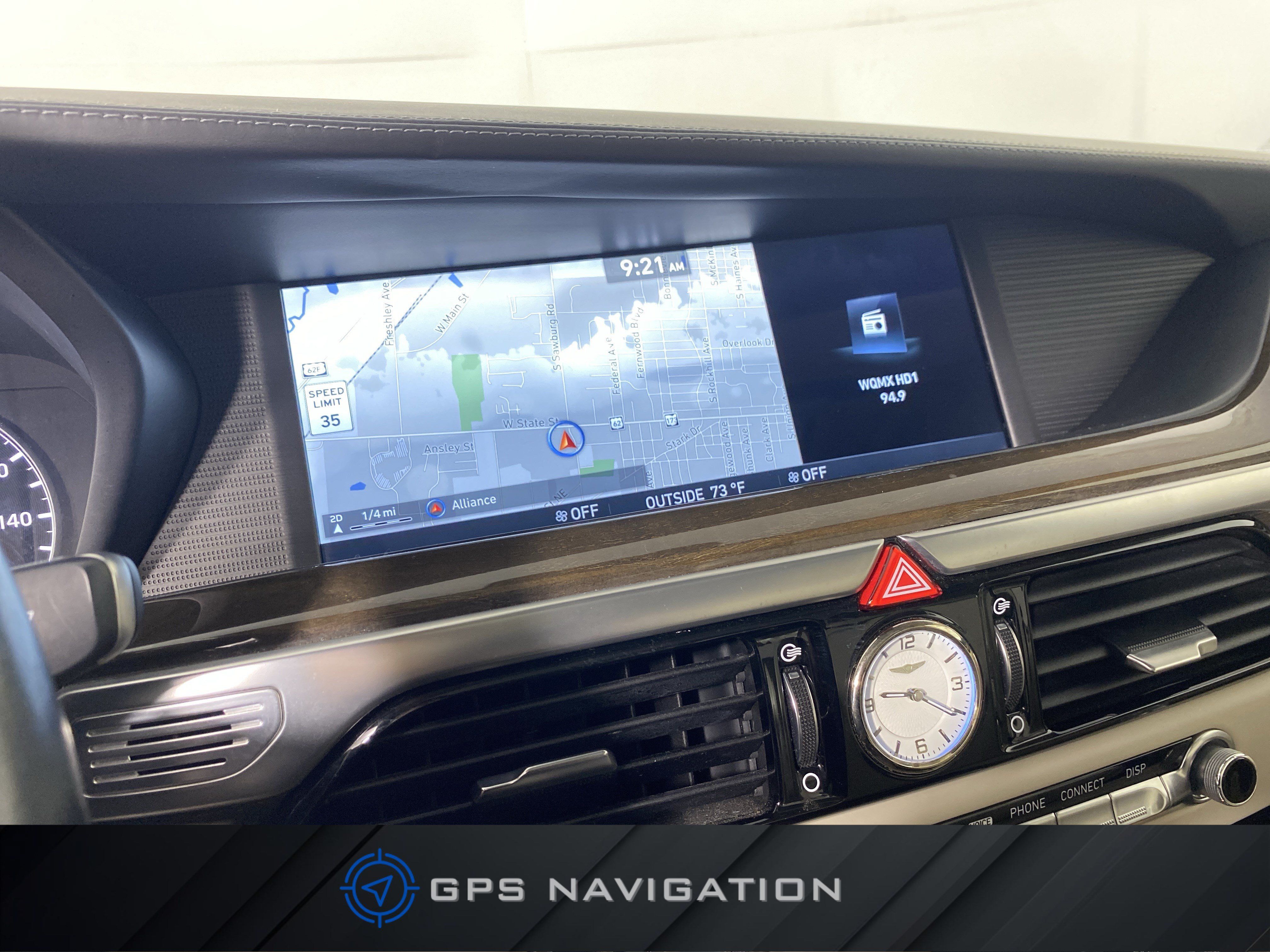 Used 2018 Genesis G90 5.0 Ultimate RWD image 4