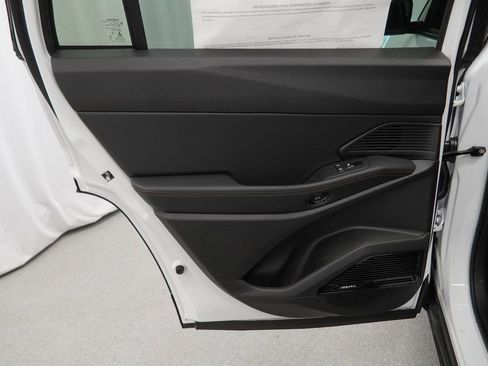 New 2026 Jeep Cherokee Overland AWD/4WD image 29