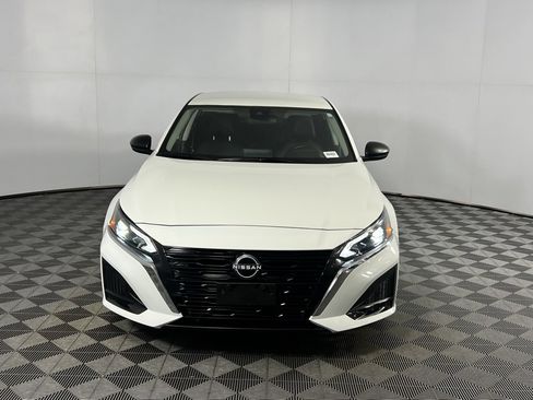 Used 2025 Nissan Altima 2.5 SV image 6