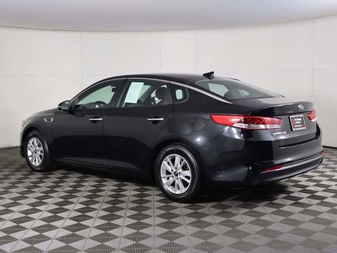 Used 2017 Kia Optima LX image 6