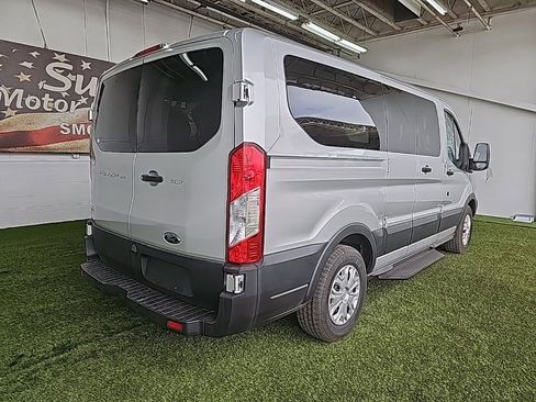 Used 2019 Ford Transit 150 XLT image 5