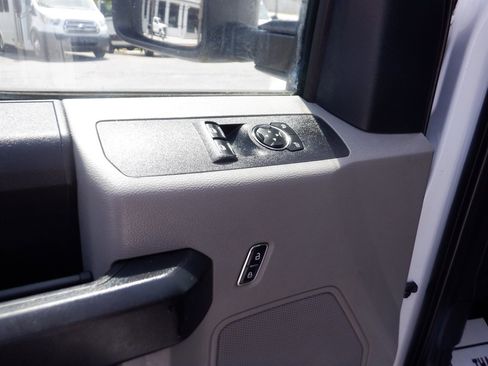 Used 2020 Ford F350 XL w/ Power Equipment Group AWD/4WD image 9