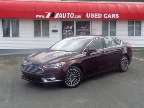 Used 2017 Ford Fusion SE FWD image 1