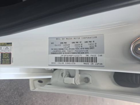 Used 2023 MAZDA MAZDA3 s FWD image 25