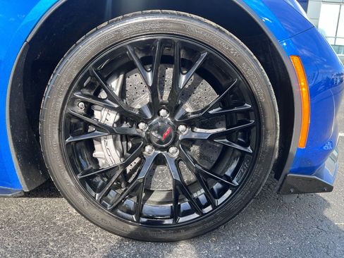 Used 2016 Chevrolet Corvette Z06 w/ Z07 Performance Package RWD image 32