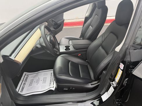 Used 2023 Tesla Model 3 Standard Range RWD image 11