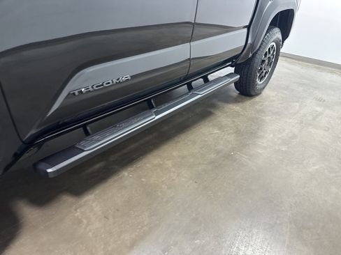 New 2025 Toyota Tacoma TRD Off-Road image 10