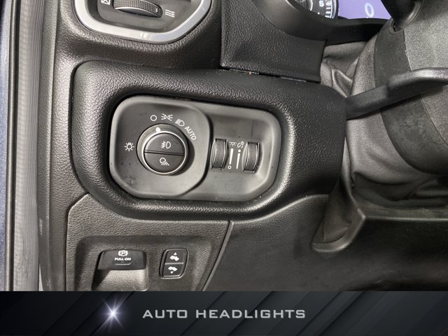 Used 2019 RAM 1500 Laramie w/ Sport Appearance Package AWD/4WD image 24