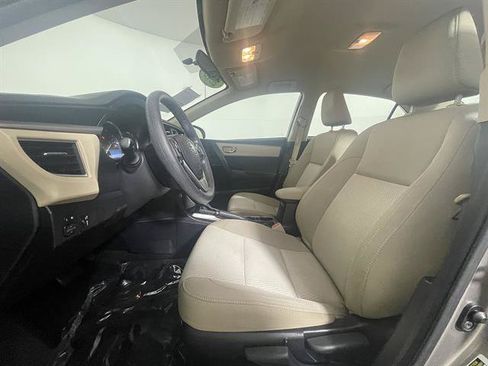 Used 2016 Toyota Corolla LE FWD image 9