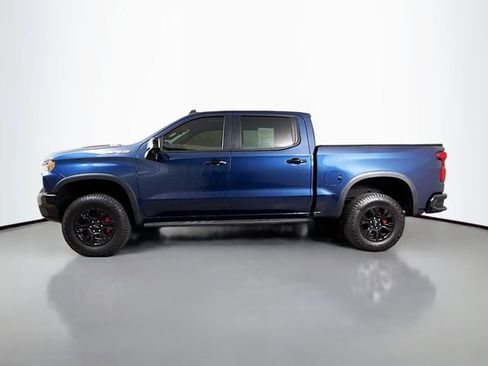 Used 2022 Chevrolet Silverado 1500 ZR2 w/ Technology Package image 4