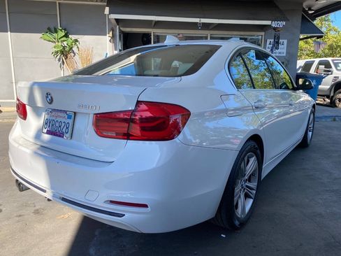 Used 2017 BMW 330i Sedan RWD image 6