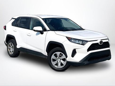 Used 2022 Toyota RAV4 LE AWD/4WD image 13