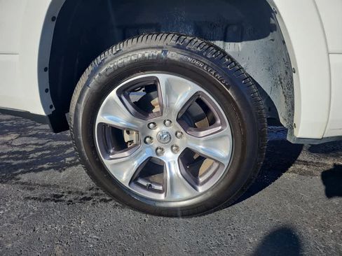 Used 2020 RAM 1500 Laramie image 10