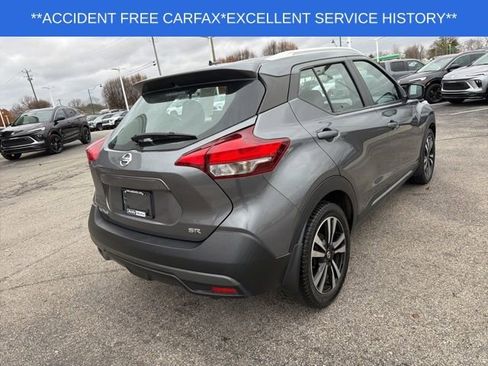Used 2019 Nissan Kicks SR image 11