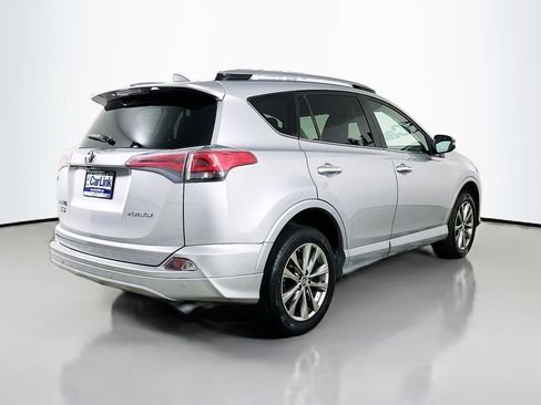 Used 2017 Toyota RAV4 Platinum FWD image 8