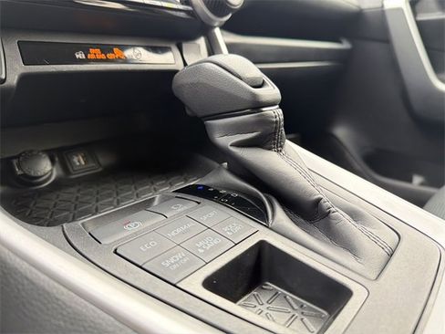 Used 2024 Toyota RAV4 LE image 20
