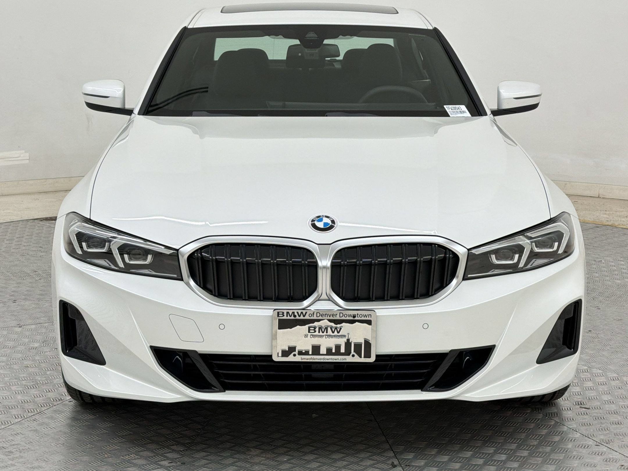 Used 2026 BMW 330i xDrive Sedan w/ Premium Package AWD/4WD image 6