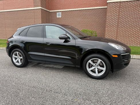 Used 2017 Porsche Macan AWD/4WD image 20