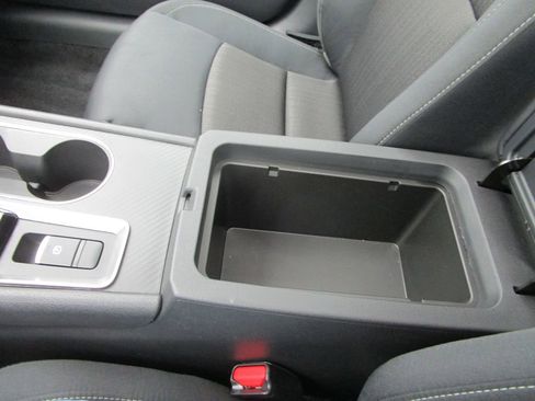 Used 2025 Nissan Altima 2.5 SV w/ SV Special Edition Package image 37