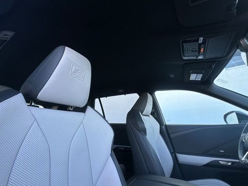 Used 2024 Lexus TX 500h AWD image 18