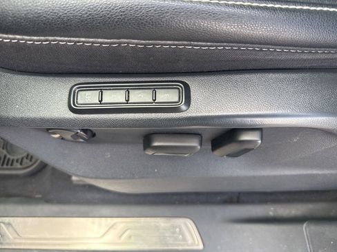 Used 2021 Volkswagen Atlas SEL image 11