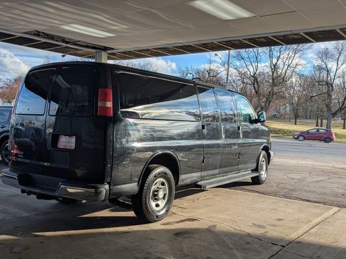 Used 2012 Chevrolet Express 3500 LT w/ LT Preferred Equipment Group image 7