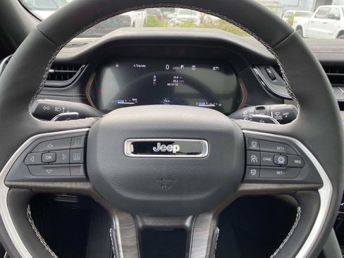 New 2027 Jeep Grand Cherokee Limited AWD/4WD image 14