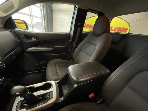 Used 2022 Chevrolet Colorado LT w/ Fleet Safety Package image 13