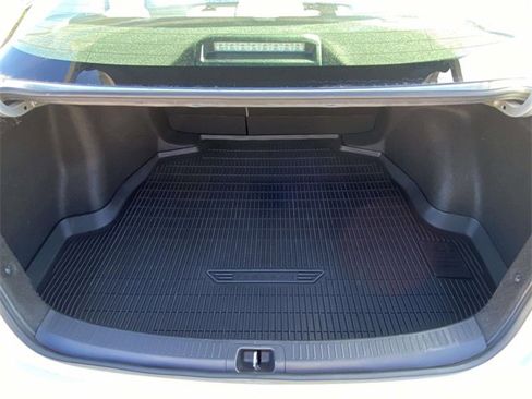 Used 2023 Toyota Corolla LE image 8