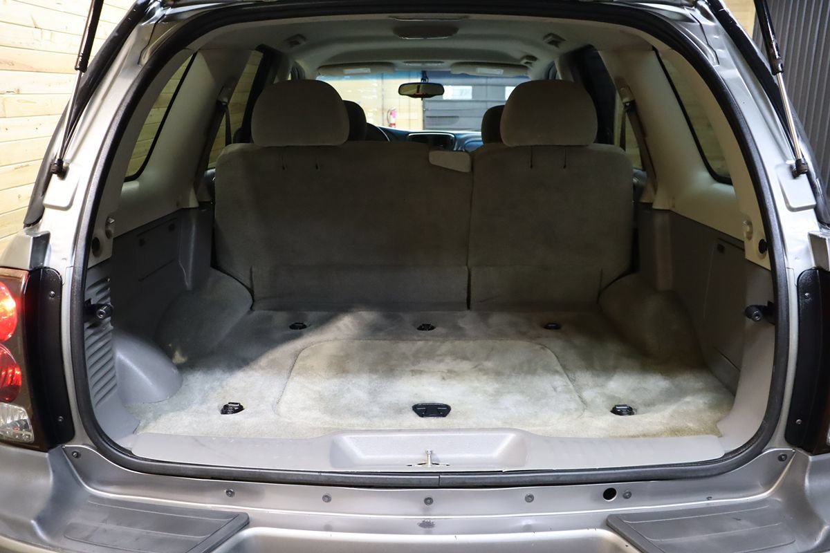 Used 2006 Chevrolet TrailBlazer LS w/ LS Preferred Equipment Group RWD image 36