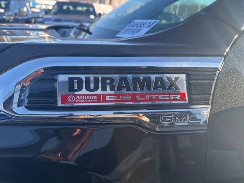 Used 2022 GMC Sierra 2500 Denali image 6