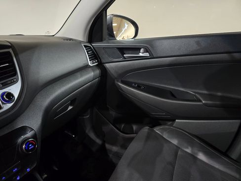 Used 2016 Hyundai Tucson Limited w/ Option Group 03 image 35