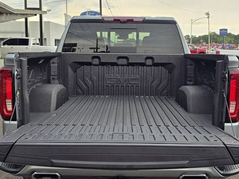 New 2026 GMC Sierra 1500 AT4 w/ AT4 Premium Package AWD/4WD image 5
