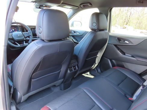 New 2026 Chevrolet Equinox RS w/ Convenience Package III AWD/4WD image 23