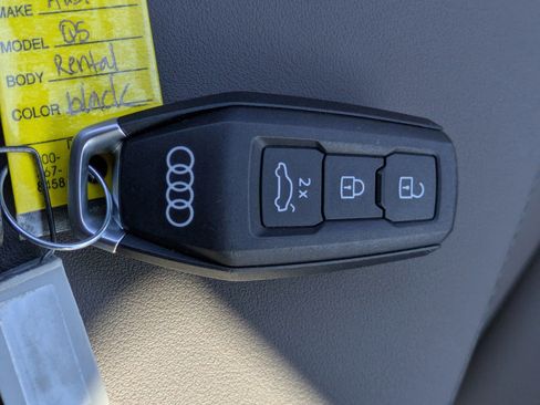 Certified 2025 Audi Q5 Premium w/ Convenience Package image 36