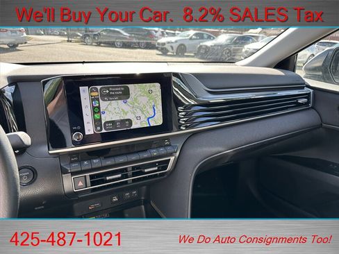 Used 2025 Toyota Camry LE image 15