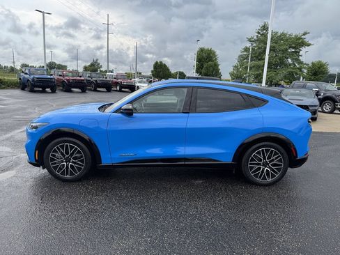 Used 2024 Ford Mustang Mach-E Premium image 10