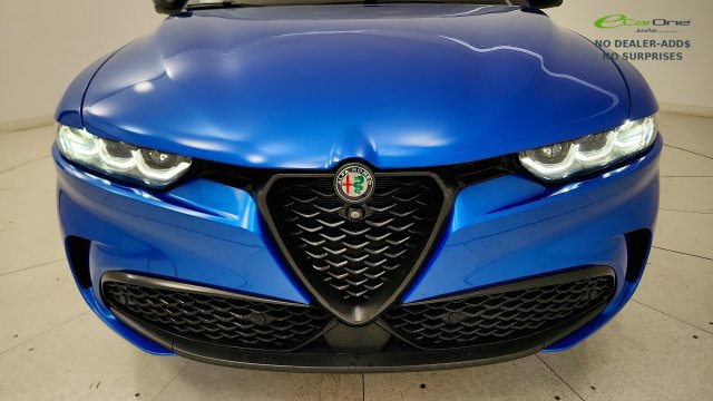 Used 2024 Alfa Romeo Tonale Veloce w/ Active Assist Package AWD/4WD image 22