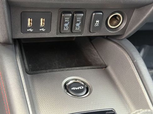 Used 2025 Mitsubishi Outlander Sport AWD image 22