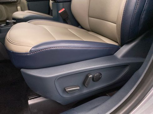 New 2026 Ford Maverick Lariat AWD/4WD image 16