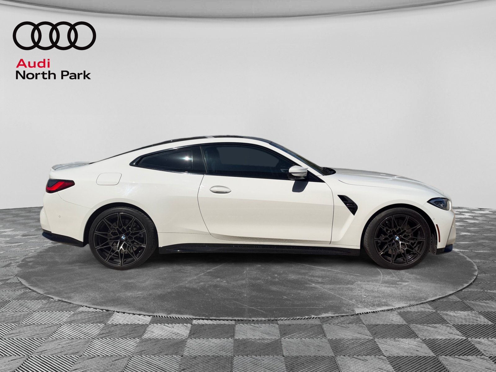 Used 2022 BMW M4 Coupe w/ M Driver's Package RWD image 6