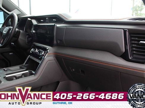 Used 2024 GMC Sierra 2500 AT4 w/ AT4 Premium Plus Package AWD/4WD image 20