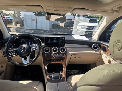 Used 2022 Mercedes-Benz GLC 300 4MATIC image 34