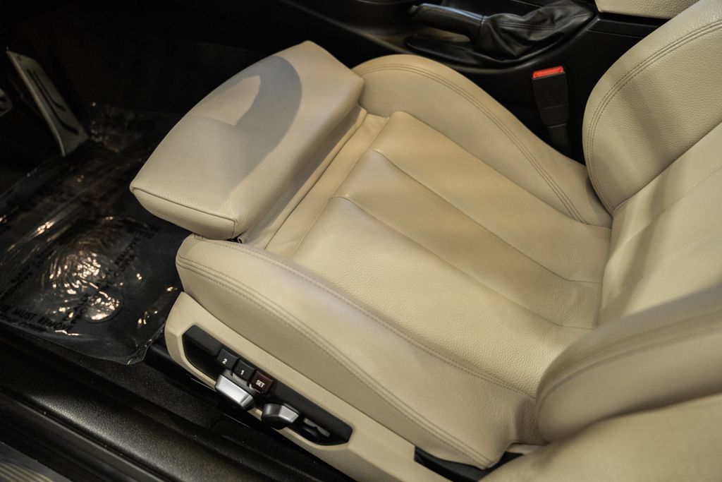 Used 2016 BMW 435i xDrive Convertible AWD/4WD image 28
