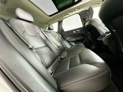 Used 2022 Volvo XC60 B6 Inscription w/ Advanced Package image 26