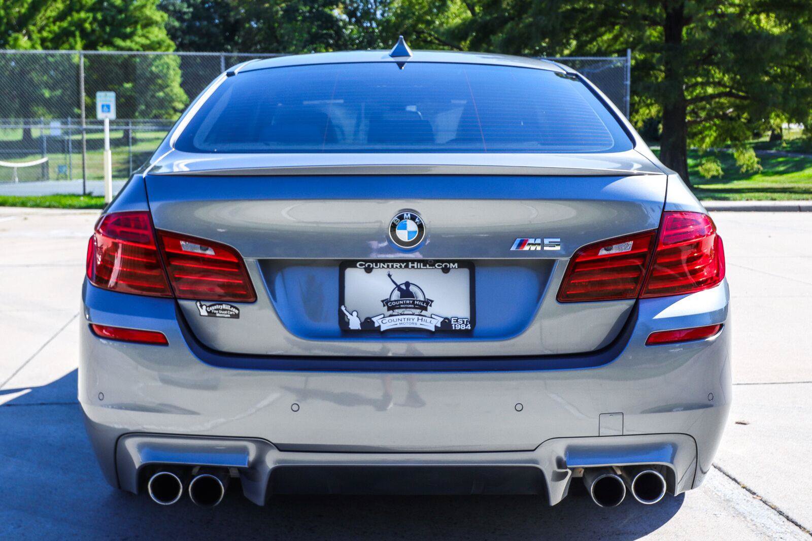 Used 2015 BMW M5 RWD image 18