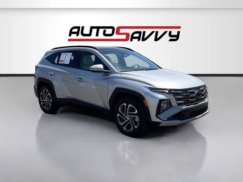 Used 2025 Hyundai Tucson Limited AWD/4WD image 1