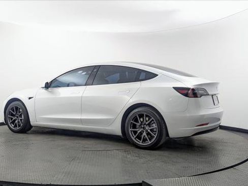 Used 2019 Tesla Model 3 Long Range RWD image 4