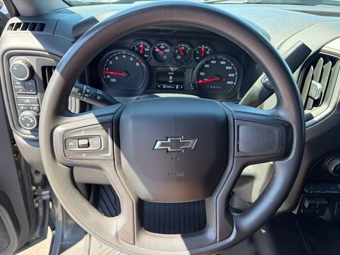 Used 2021 Chevrolet Silverado 1500 Custom Trail Boss AWD/4WD image 16