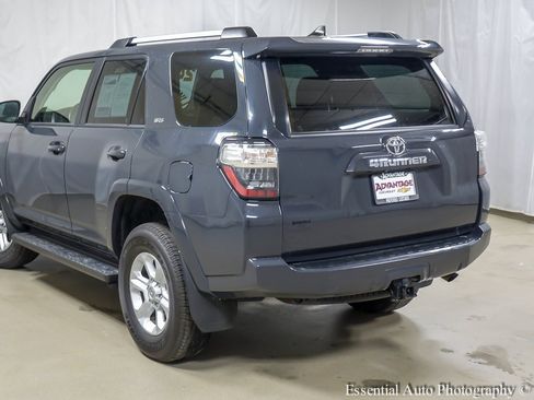 Used 2024 Toyota 4Runner SR5 Premium image 7